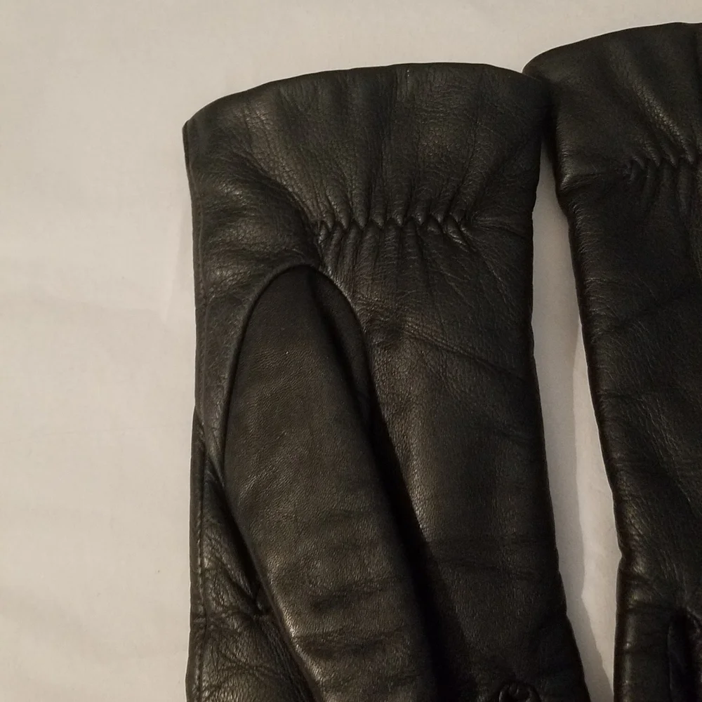 Genuine black leather gloves size 7.5